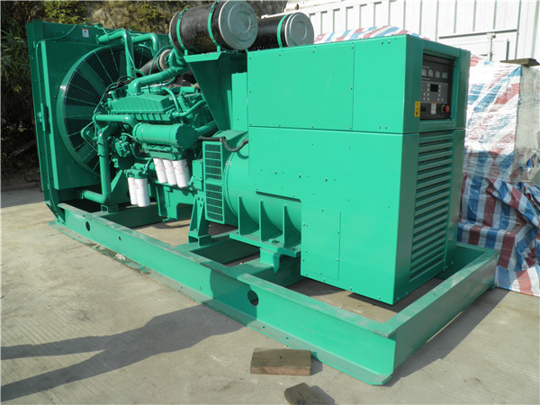 临川出租发电机 发电机组厂家：柴油发电机组的控制屏的作用是什么？